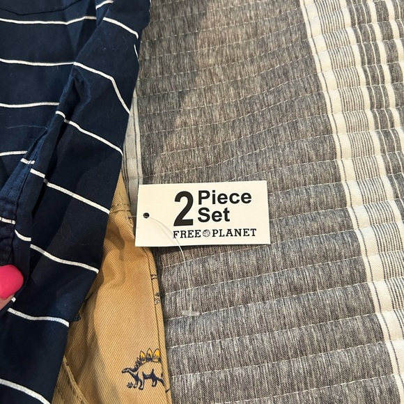 NWT 2 piece setFree Planet Boys Size 6 - Picture 5 of 10